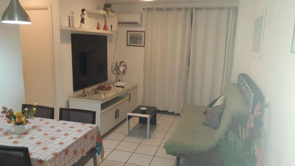 Na Beira Mar Pajuçara: Beachfront Apartment with Lateral Sea View Maceio  Exterior photo